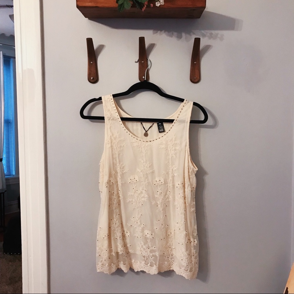 sleeveless blouse from Buckle